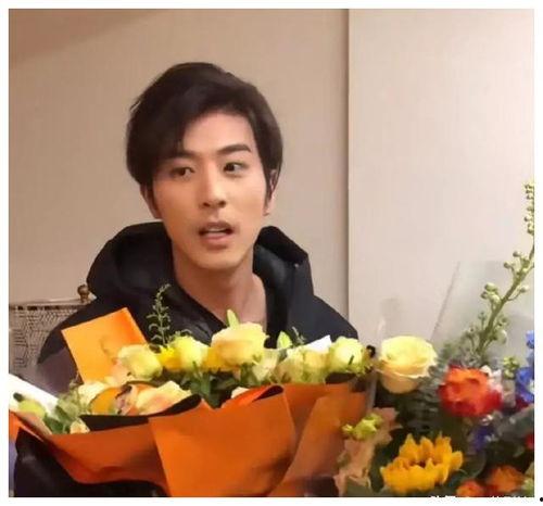 吕德华吃瓜爆料图片,揭秘娱乐圈幕后真相