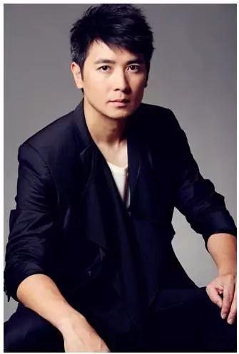 男明星网红伞,时尚与人气并存