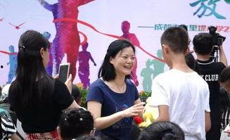 明星网红跟拍红毯,网红跟拍下的红毯瞬间