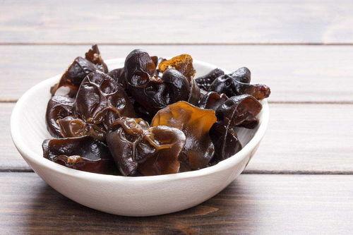 叼嘿黑瓜吃料,揭秘美食背后的趣味故事