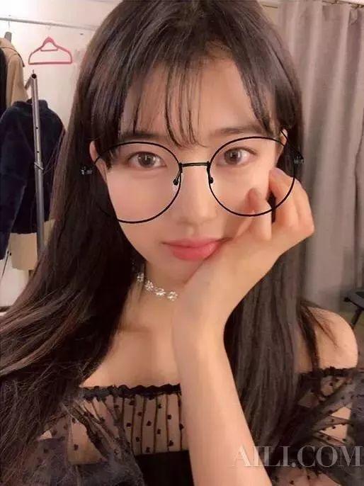 眼镜妹宿舍吃瓜爆料迅雷,吃瓜爆料迅雷事件始末