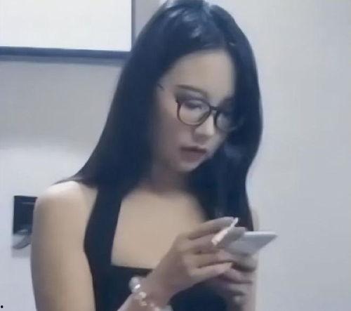 眼镜妹宿舍吃瓜爆料迅雷,吃瓜爆料迅雷事件始末